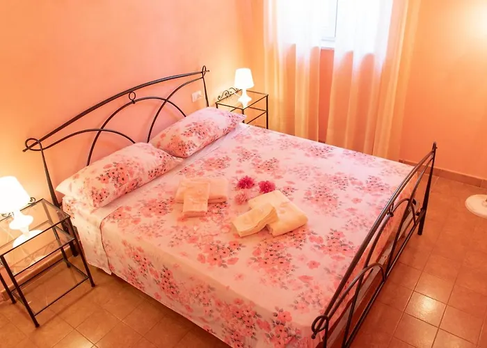 Celestina Apartment *