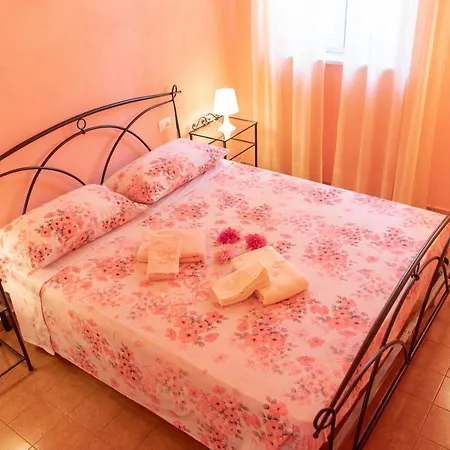 Celestina Apartment *